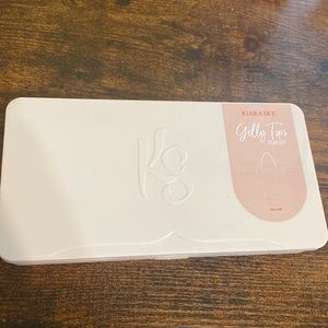 Kiara Sky Gelly Tips: Almond Medium